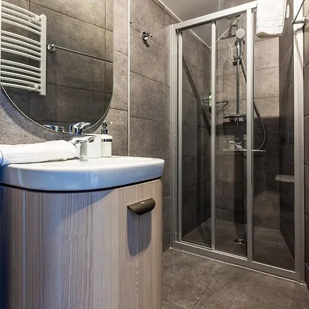 Sea & Sky Residence, Centre *