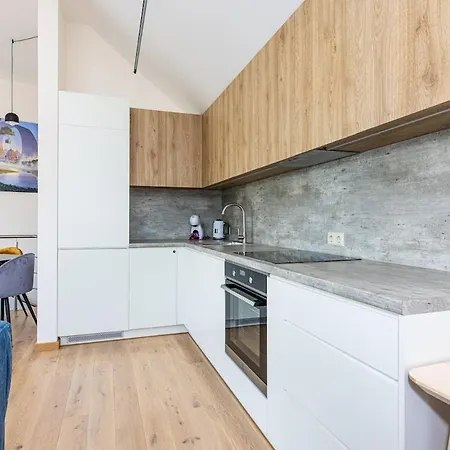 Sea & Sky Residence, Centre Апартаменты