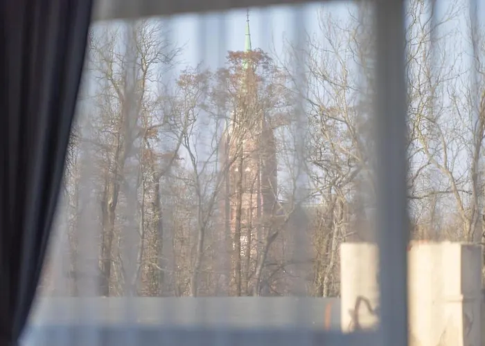 Sea & Sky Residence, Centre * פלאנגה